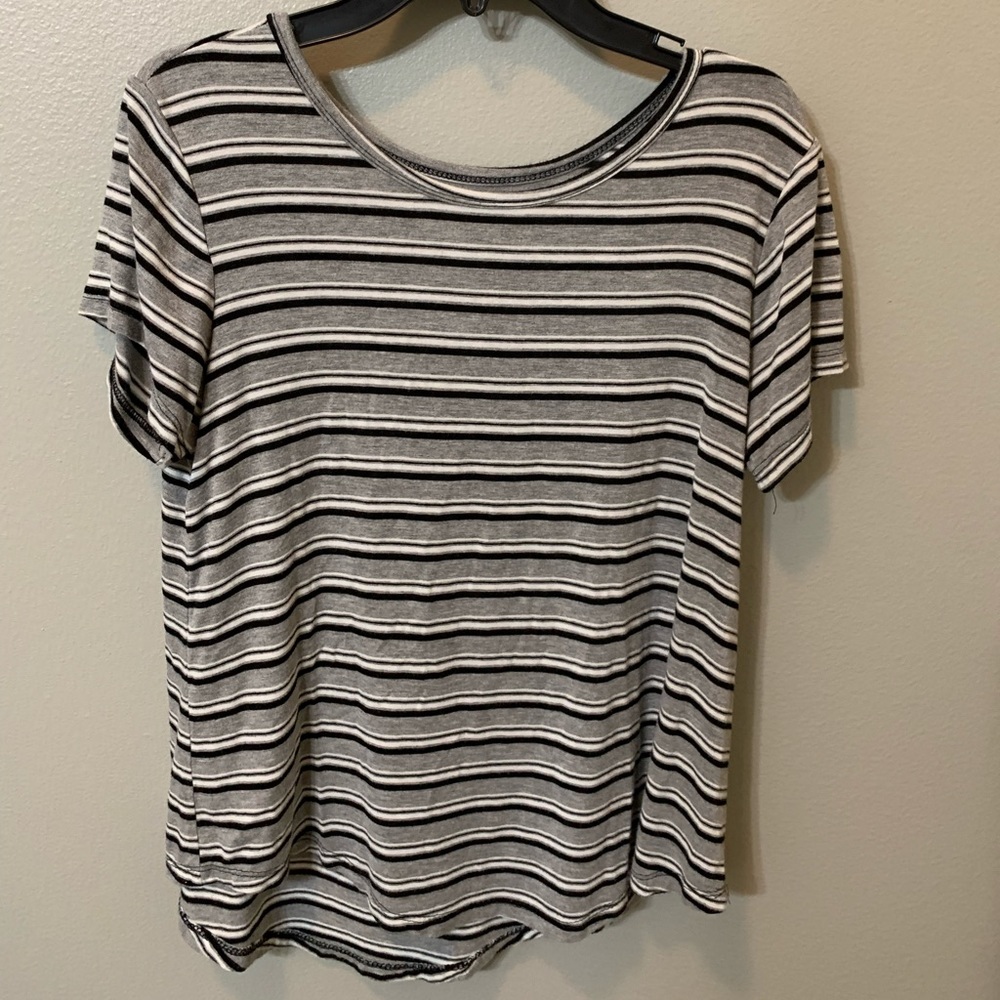 gray stripe shirt